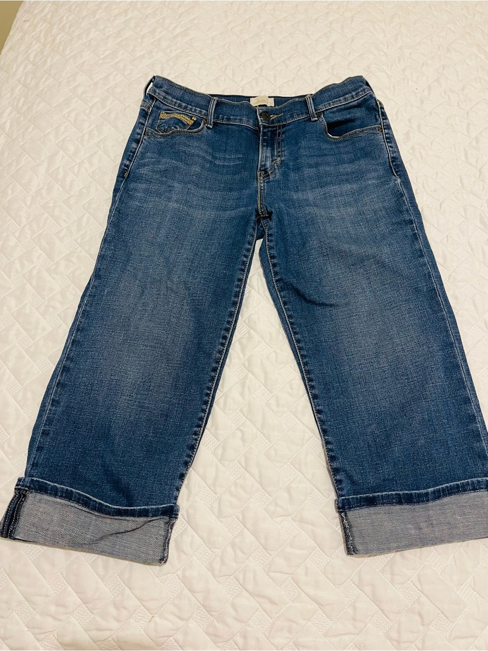 Levi's Dark Blue Cuffed 515 capri